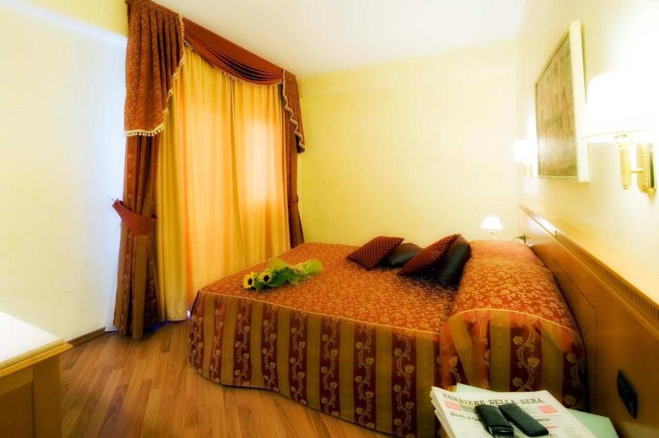 Hotel Bright روما المظهر الخارجي الصورة